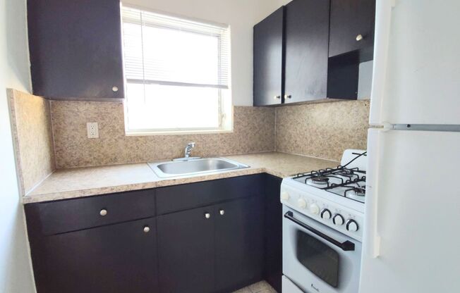 Studio, 1 bath, $1,200, Unit 1565 SW 6th St #6