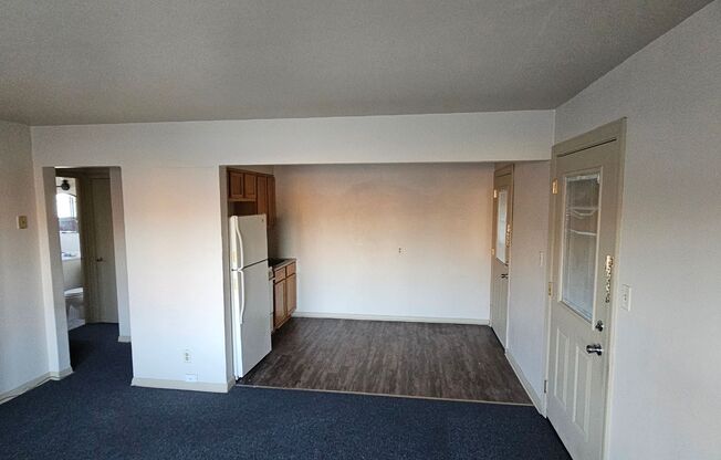 1 bed, 1 bath, $799, Unit 3742-1