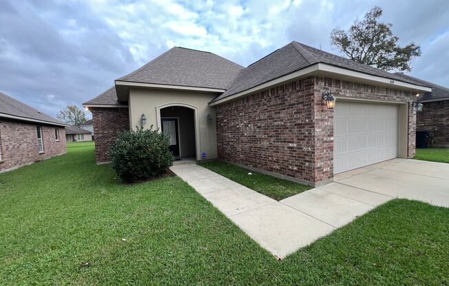 3 bedroom, 2 bathroom house located in Baton Rouge, LA