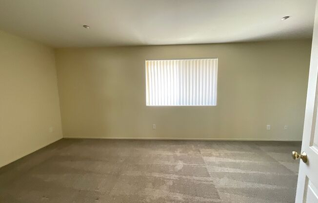 1 bed, 2 baths, 800 sqft, $2,295, Unit B