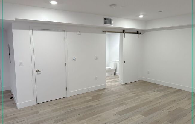 Studio, 1 bath, 538 sqft, $1,900, Unit 306