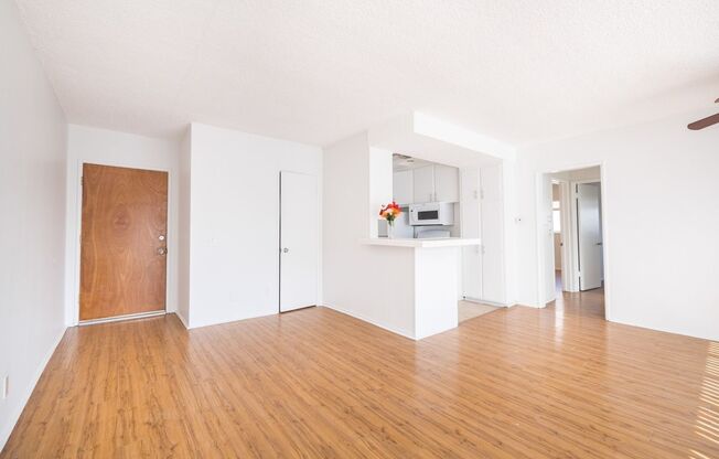 336 S. Alexandria Ave