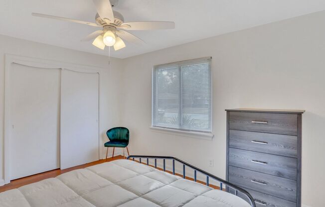 2 beds, 1 bath, $1,850, Unit Unit 2 (B)