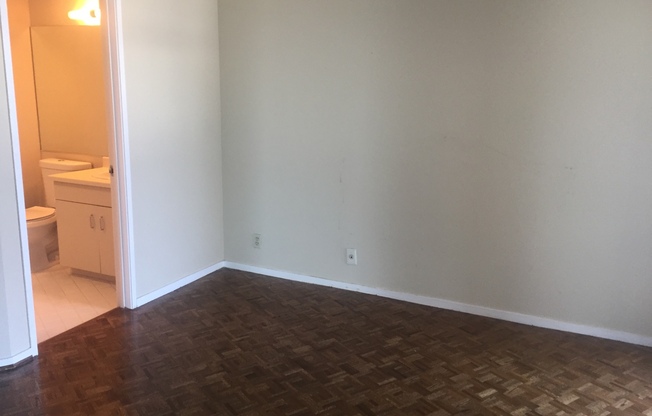 1 bed, 1 bath, $2,250, Unit # 1611