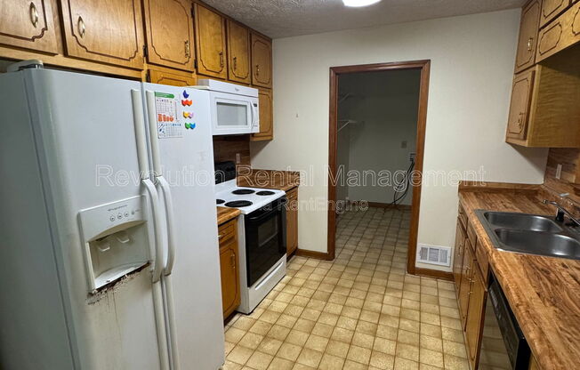 175 HIGHLAND CIR