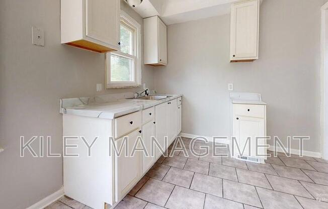 16501 FAIRMOUNT DR