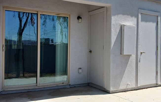 2 beds, 1.5 baths, 1,047 sqft, $1,395, Unit Unit 19