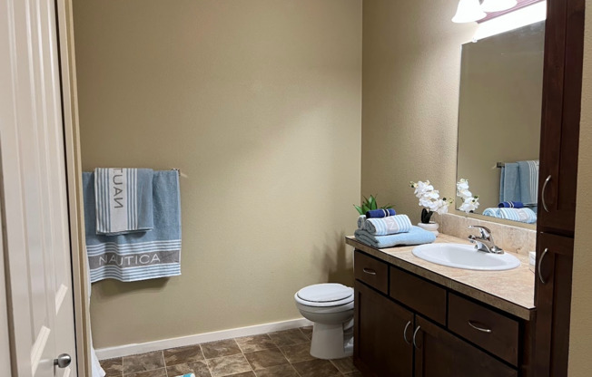 2 beds, 2 baths, 1,090 sqft, $1,600, Unit 523-07