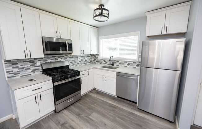 3BR/2BA Home in La Mesa!