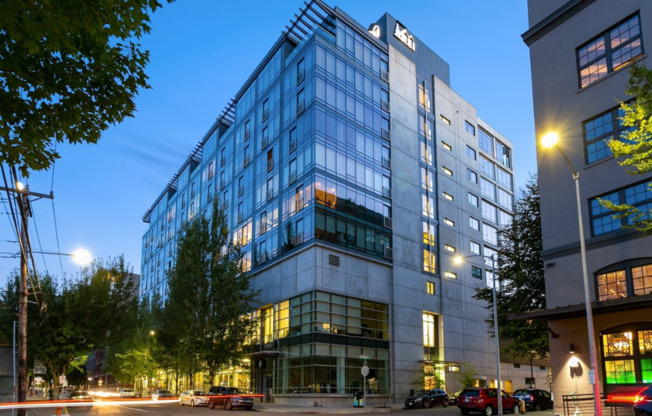 Stunning Condo in the Edge Lofts in NW Portland! Water/Sewer/Garbage/Recycling and Gas are Included in the Rent **Move-In Special: $0 Move-In Fee!**