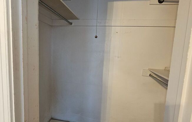 2 beds, 1 bath, 1,200 sqft, $1,250, Unit 1115 S Gary Pl