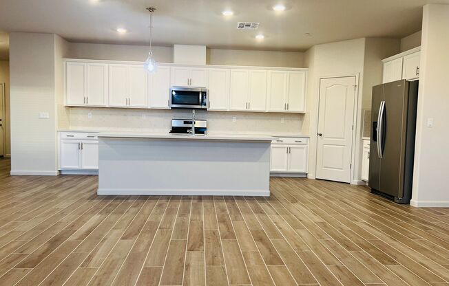 Beautiful 4 bed/2 bath Meritage Home in Elk Grove 95757