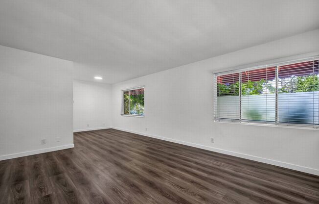 Large 1 bedroom with new floors!