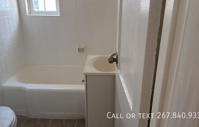 10 DANBURY ST SE