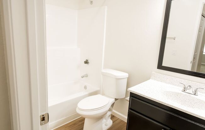 1 bed, 1 bath, 660 sqft, $2,120, Unit 65-101