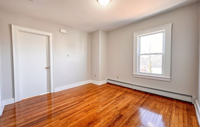 2 beds, 1 bath, 539 sqft, $1,550, Unit 3W