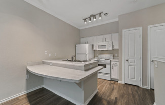 9225 GARLAND DR