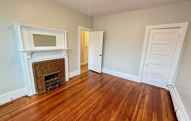 11 ALT LINDEN ST