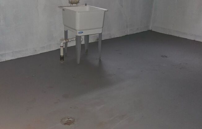 15820 Southfield- 2 Bedroom, 1 Bath