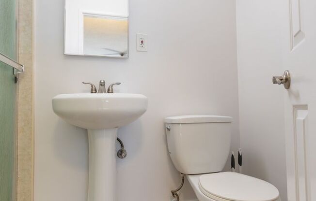 2 beds, 2 baths, $2,695, Unit 18