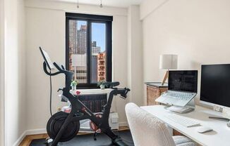 425 E 63 ST