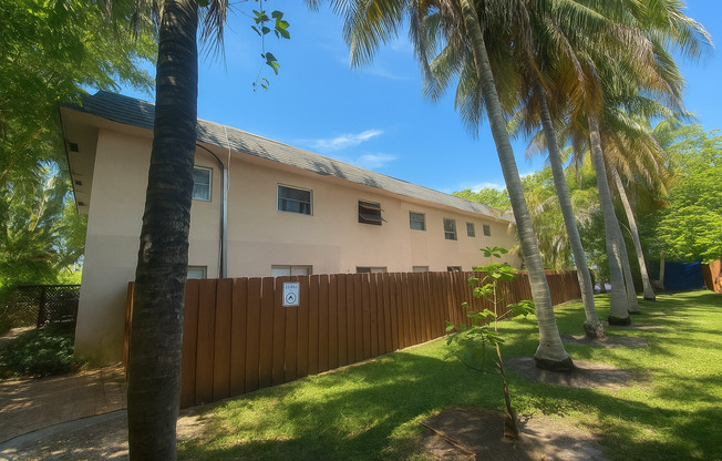 75 SW 10th St Ft. Lauderdale, FL 33315