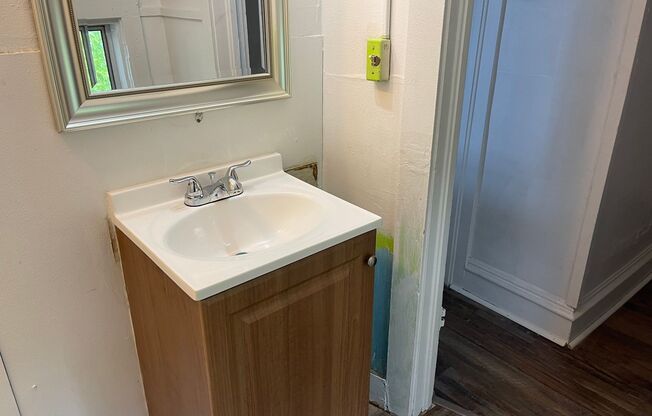 1 bed, 1 bath, $825, Unit 2