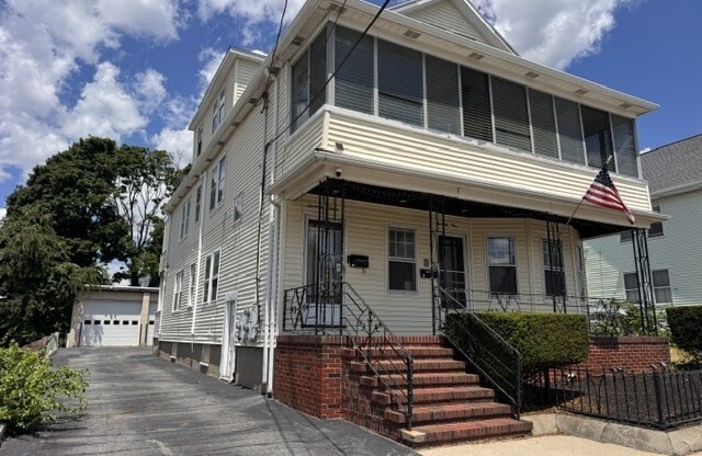 71 EVERETT