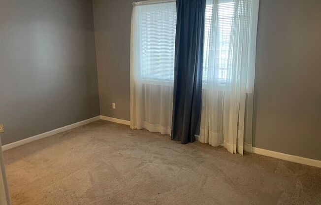 2 beds, 2 baths, $2,050, Unit Unit 409