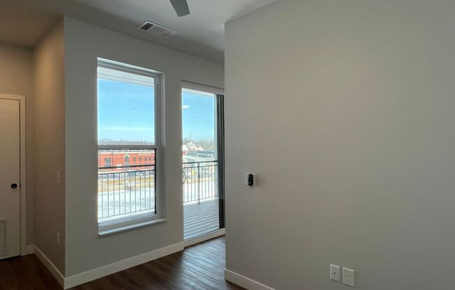 Studio, 1 bath, 532 sqft, $1,400, Unit WR 305-312