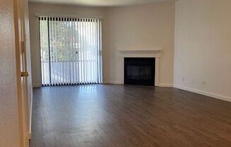 2 beds, 1.5 baths, 974 sqft, $1,825, Unit 01