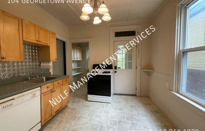 104 GEORGETOWN AVE