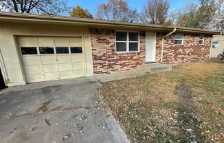 3 beds, 1 bath, $1,595