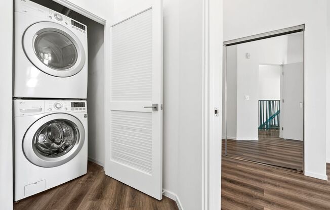 2 beds, 2 baths, 1,008 sqft, $2,795, Unit 316