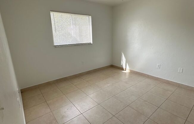 1 bed, 1 bath, 630 sqft, $1,330, Unit 52