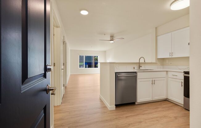 1 bed, 1 bath, 593 sqft, $1,895, Unit 305