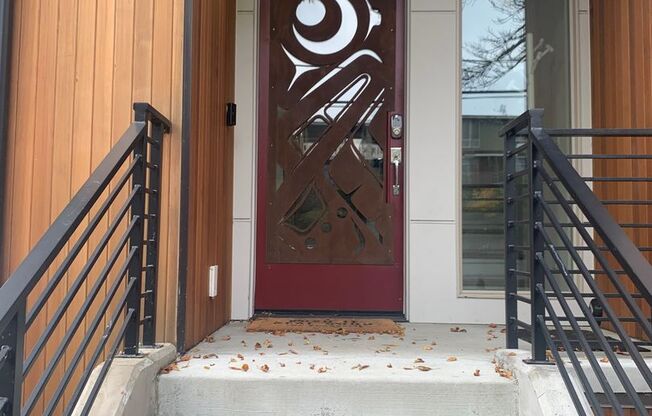 High End Madison Valley Row House !