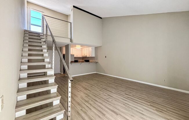 Spacious 1BD/1BA Condo in the Bay Ho Community W/ Community Pool & Laundry!