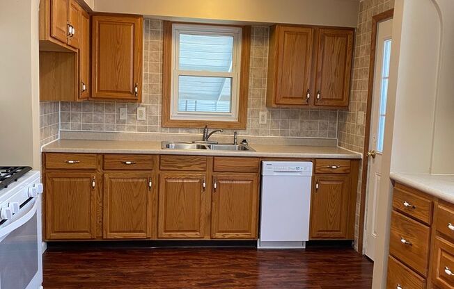 89 Crumlin Dr