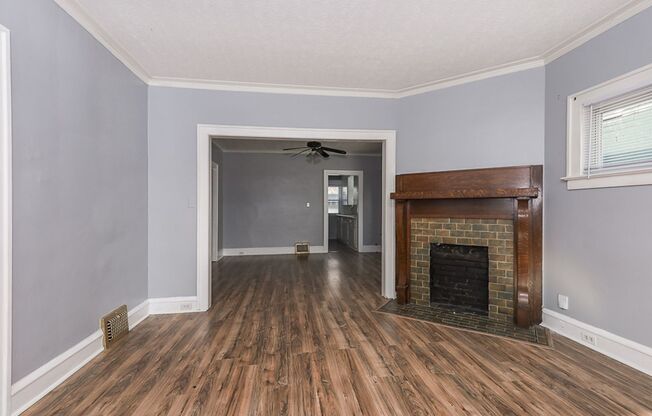 1466 HOPKINS AVE LAKEWOOD, OH. 44107