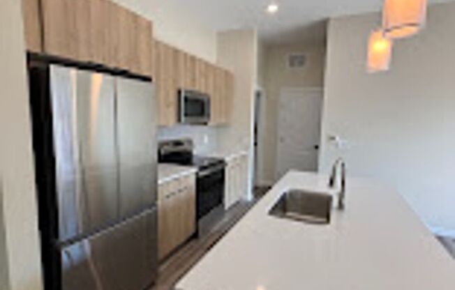 1 bed, 1 bath, 586 sqft, $1,599, Unit 820 #303