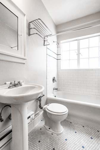 Studio, 1 bath, 425 sqft, $1,225