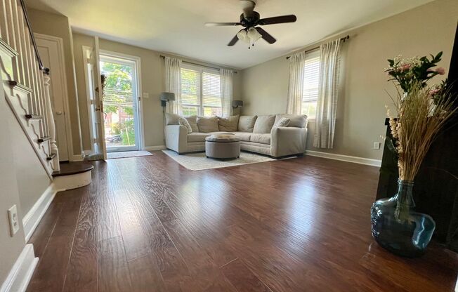 Gorgeous 3-Bedroom Home in Drexel Hill with Garage! Available mid-May!