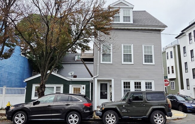 3 beds, 1.5 baths, 1,300 sqft, $3,300, Unit 2