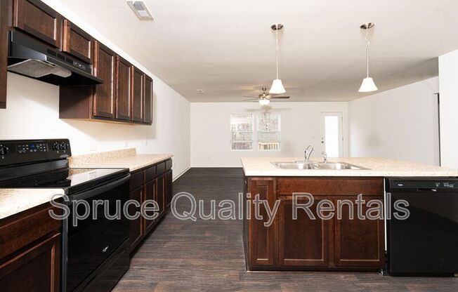 544 FREEPORT DR