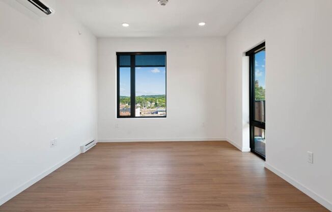 2 beds, 2 baths, 1,016 sqft, $2,550, Unit 502