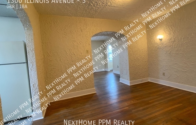 1300 ILLINOIS AVE