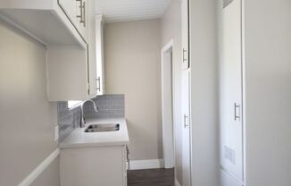 1 bed, 1 bath, $1,795, Unit 16437 Cornuta