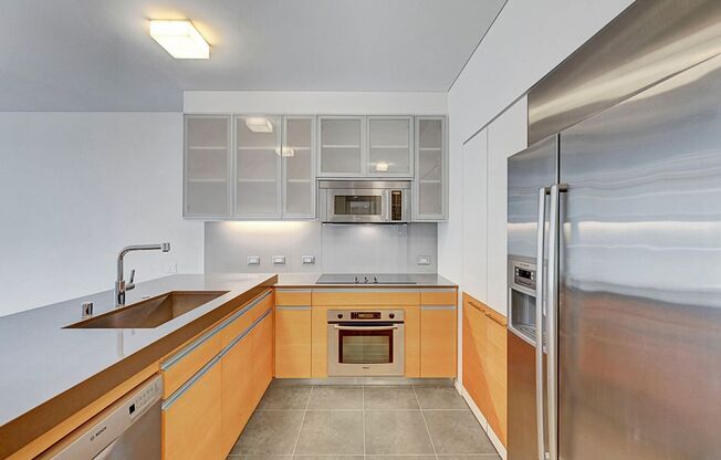 1 bed, 1 bath, $2,825