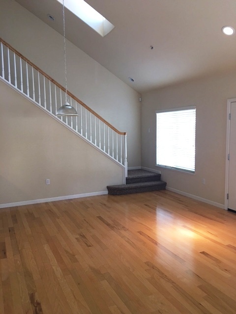 2 beds, 2 baths, $2,800